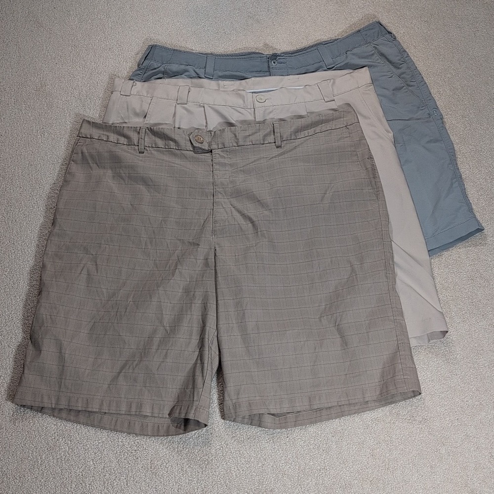 Under Armour Performance Stretch Chino Golf Shorts Mens 42 Lot Of 3 Khaki Gray